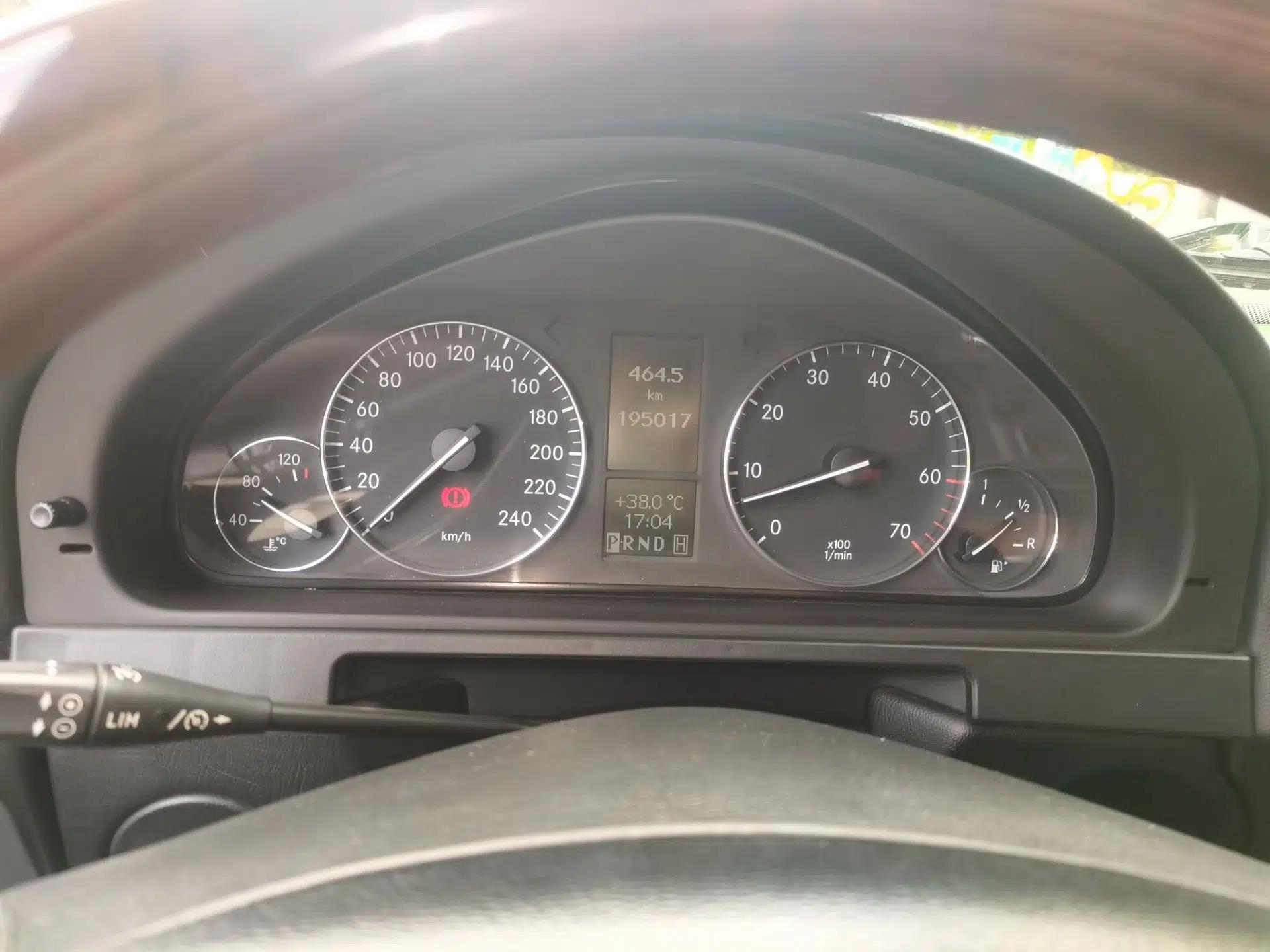 Mercedes-Benz G-Class 2010 G 500 — миниатюра 12