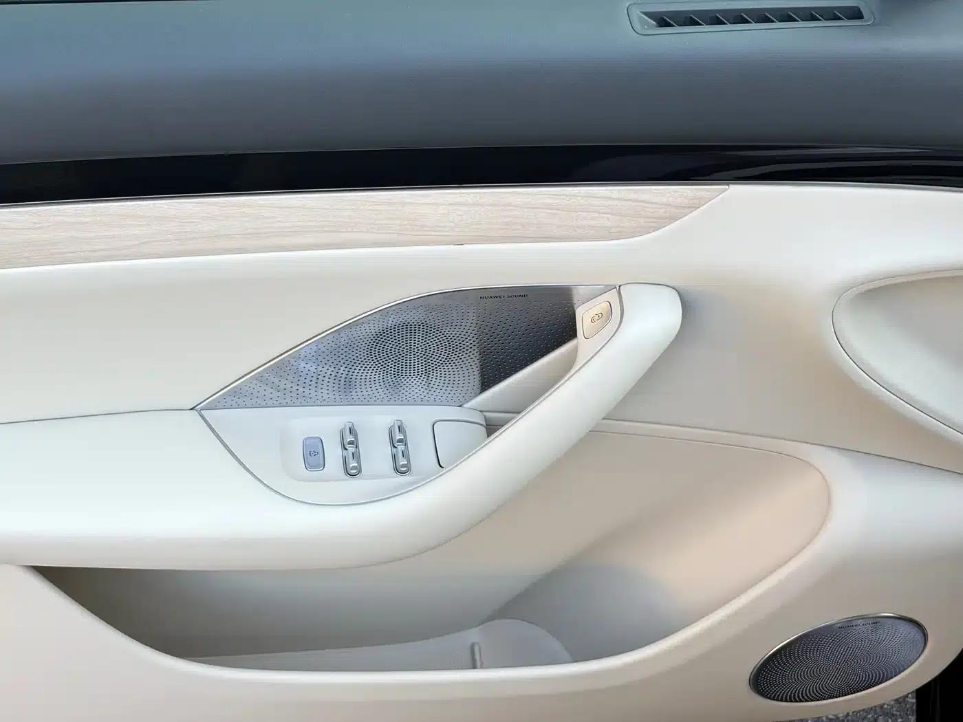 Zhijie R7 2025 Model, Extended Range 331km Ultra — миниатюра 17