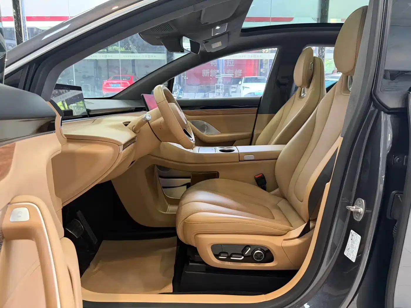 Zhijie R7 2024 Pure Electric 802km Max — миниатюра 6