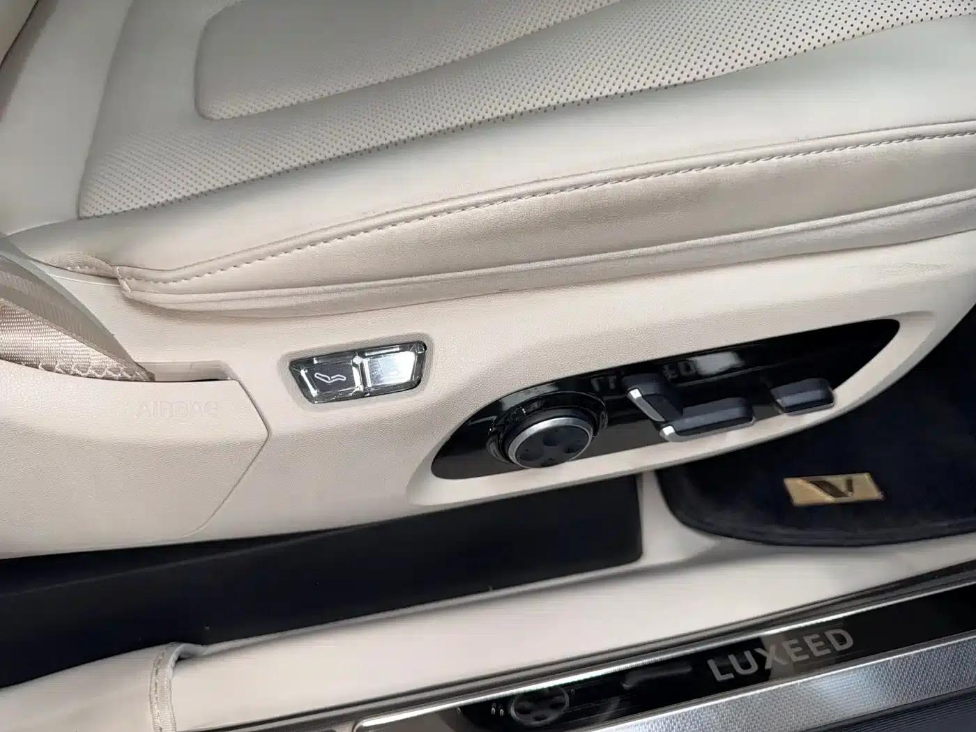 Zhijie R7 2024 Pure Electric 802km Max — миниатюра 10