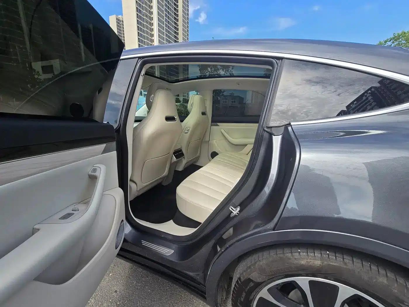Zhijie R7 2024 Pure Electric 802km Max — миниатюра 6