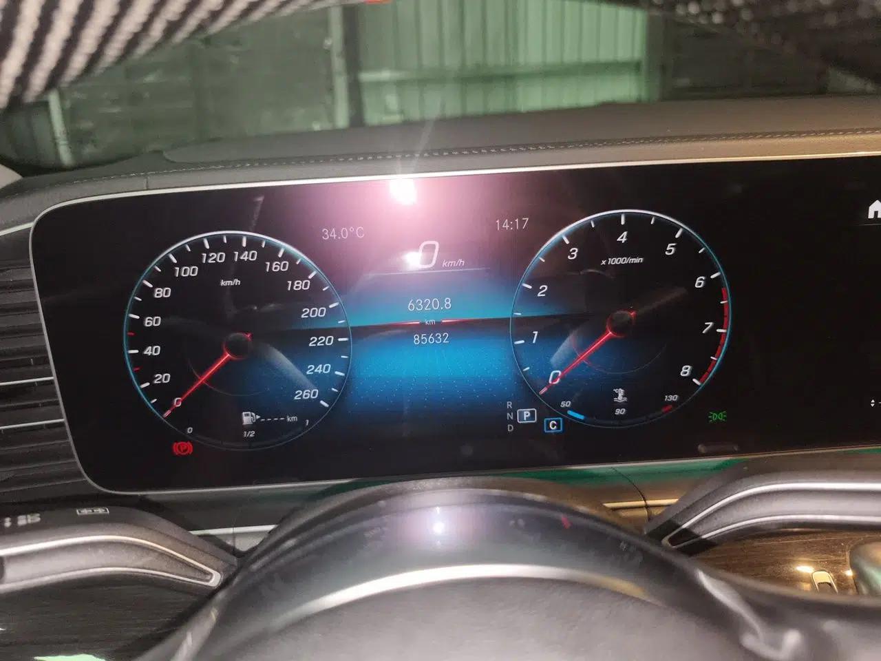 Mercedes-Benz GLE 2020 GLE 350 4MATIC Fashion Model — миниатюра 11