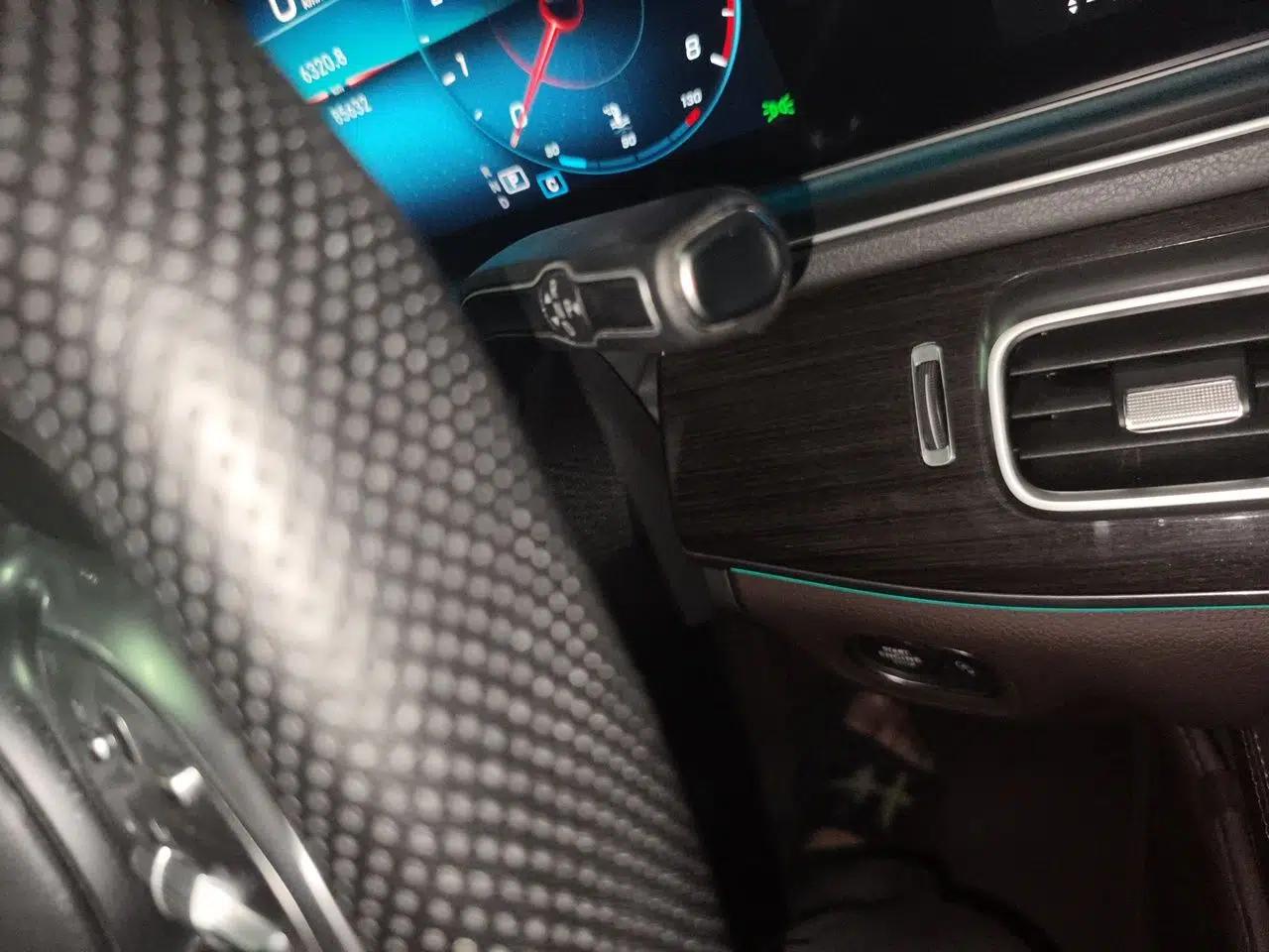 Mercedes-Benz GLE 2020 GLE 350 4MATIC Fashion Model — миниатюра 14