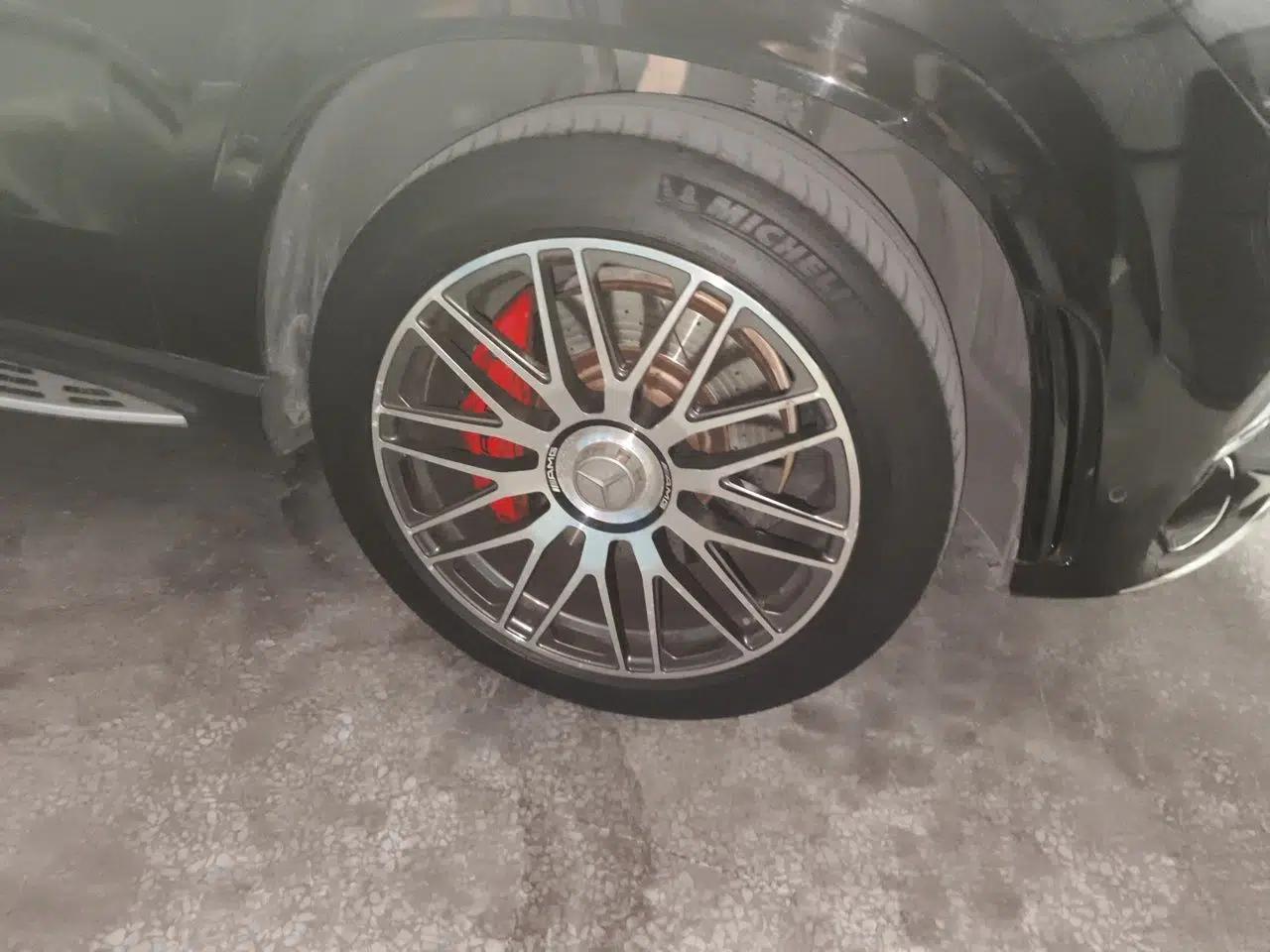 Mercedes-Benz GLE 2020 GLE 350 4MATIC Fashion Model — миниатюра 8
