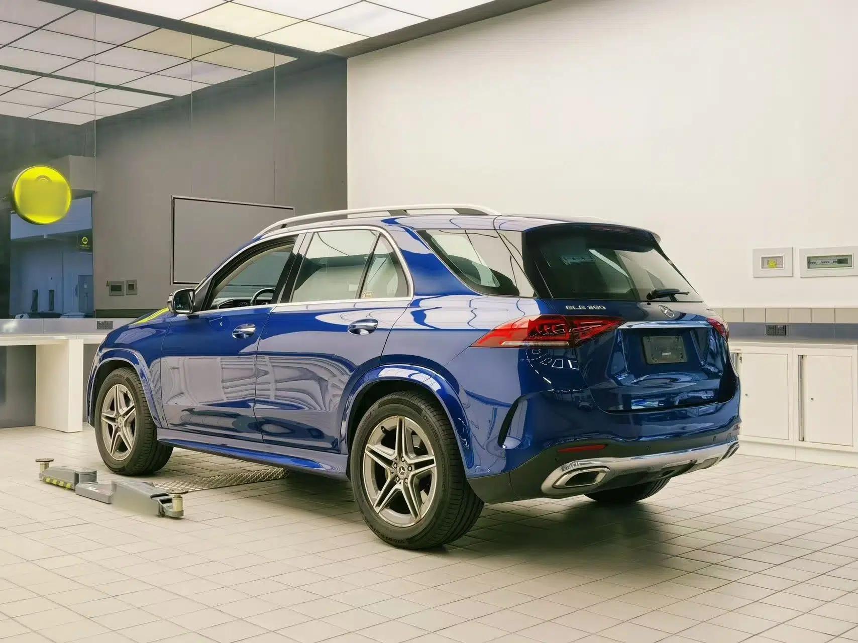 Mercedes-Benz GLE 2020 Facelifted GLE 350 4MATIC Luxury Edition — миниатюра 3