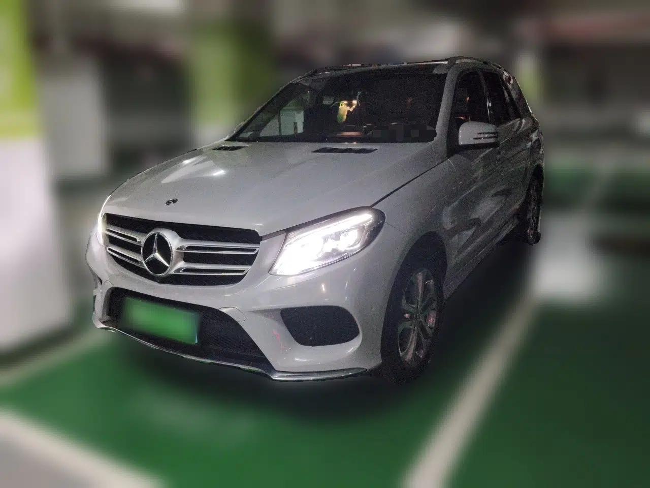 Mercedes-Benz GLE 2018 GLE 320 4MATIC Dynamic Edition Collector's Edition — миниатюра 1