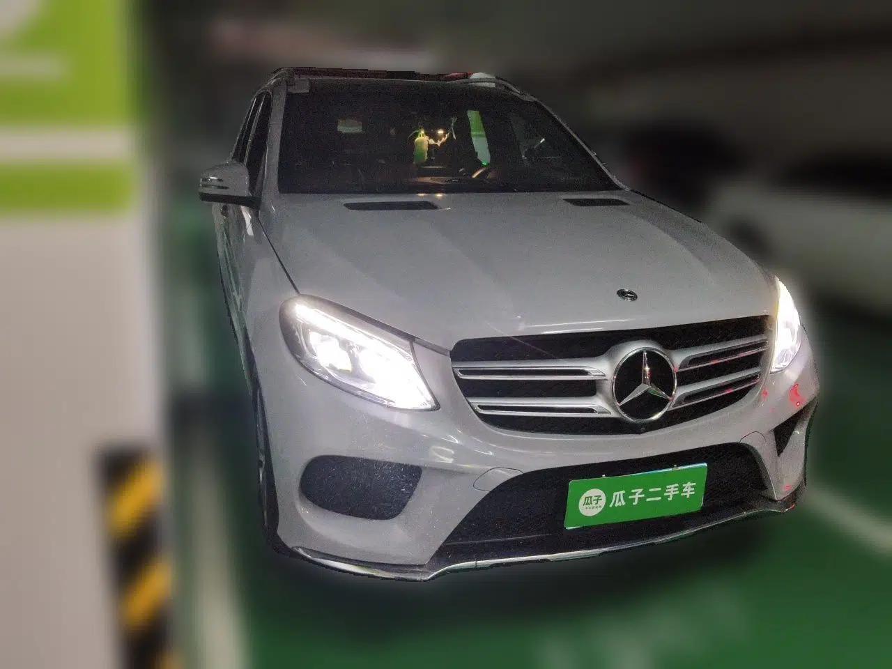 Mercedes-Benz GLE 2018 GLE 320 4MATIC Dynamic Edition Collector's Edition — миниатюра 3
