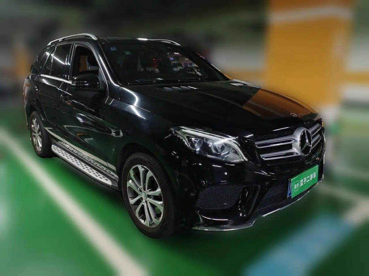 Mercedes-Benz GLE 2016 GLE 320 4MATIC Luxury Model — миниатюра 3