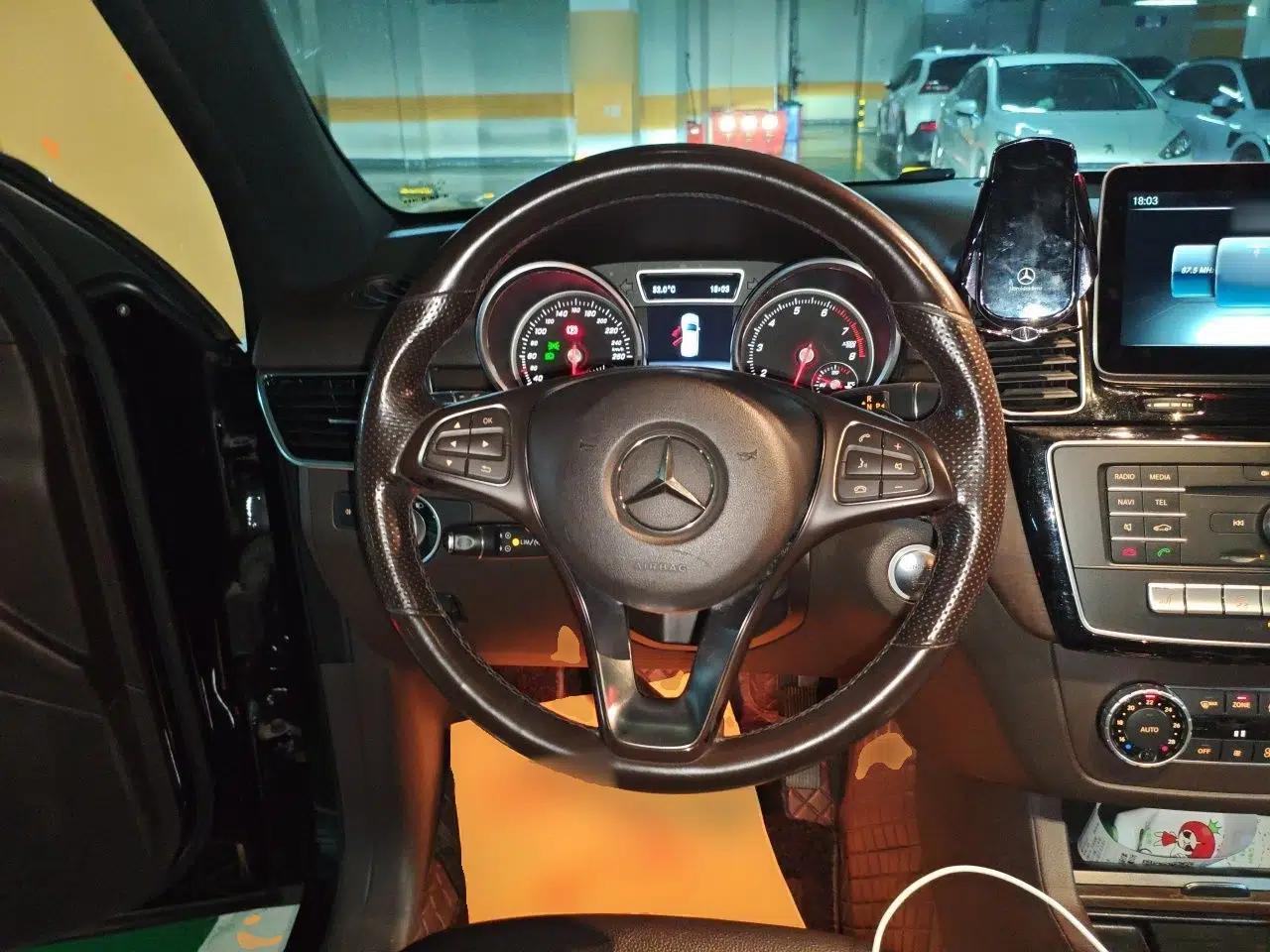 Mercedes-Benz GLE 2016 GLE 320 4MATIC Luxury Model — миниатюра 10