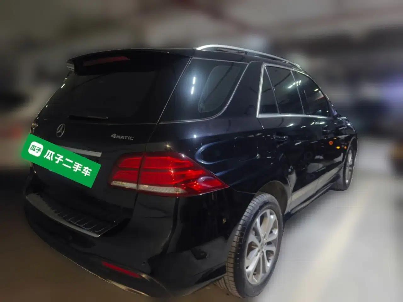 Mercedes-Benz GLE 2018 GLE 320 4MATIC Dynamic Edition Collector's Edition — миниатюра 6