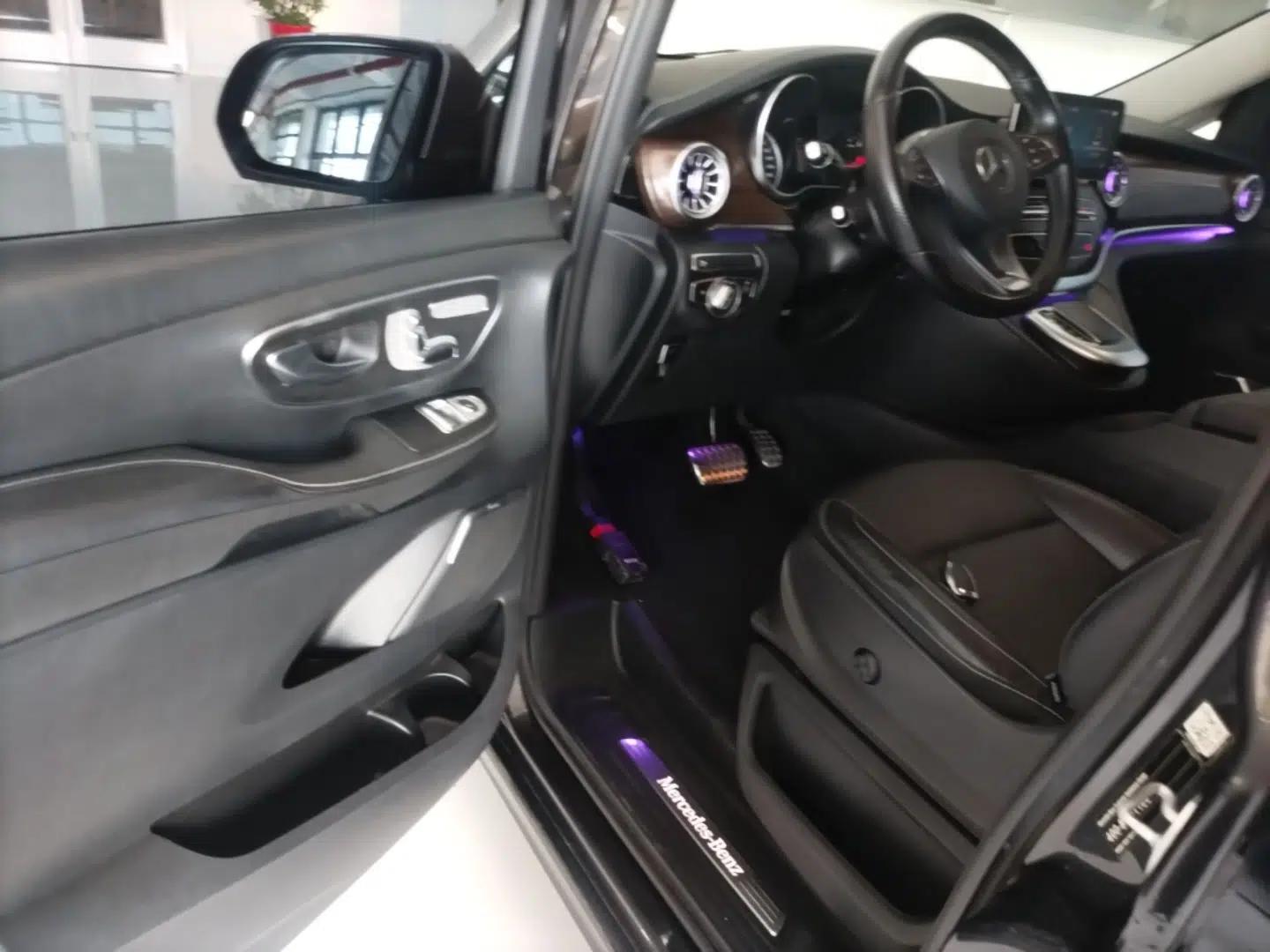 Mercedes-Benz V-Class 2021 V 260 Prestige Edition — миниатюра 23