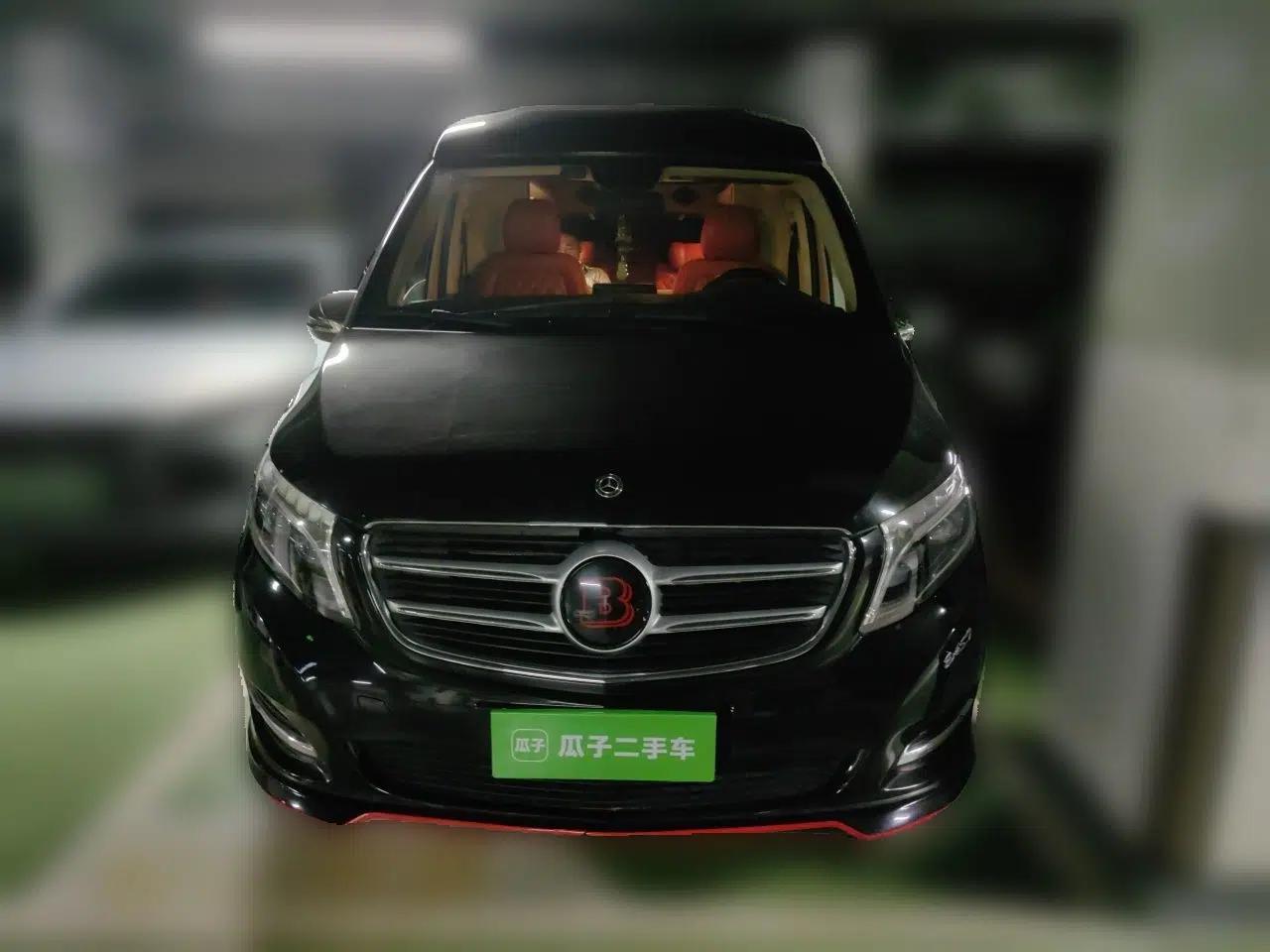 Mercedes-Benz V-Class Mercedes-Benz V250, registered in 2019, 2.0-liter automatic, 7-seater, imported (factory-modified). — миниатюра 2