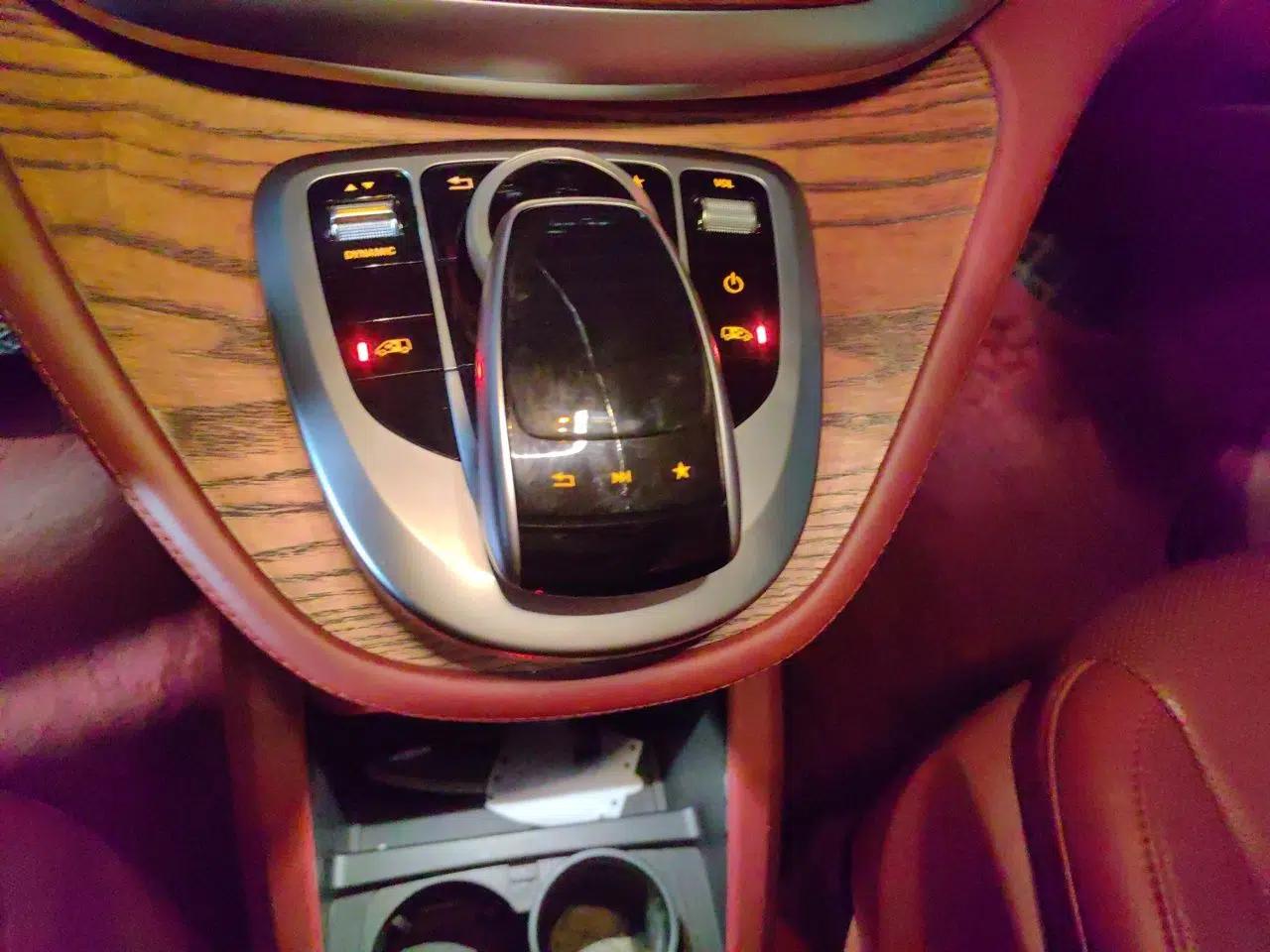 Mercedes-Benz V-Class Mercedes-Benz V250, registered in 2019, 2.0-liter automatic, 7-seater, imported (factory-modified). — миниатюра 14
