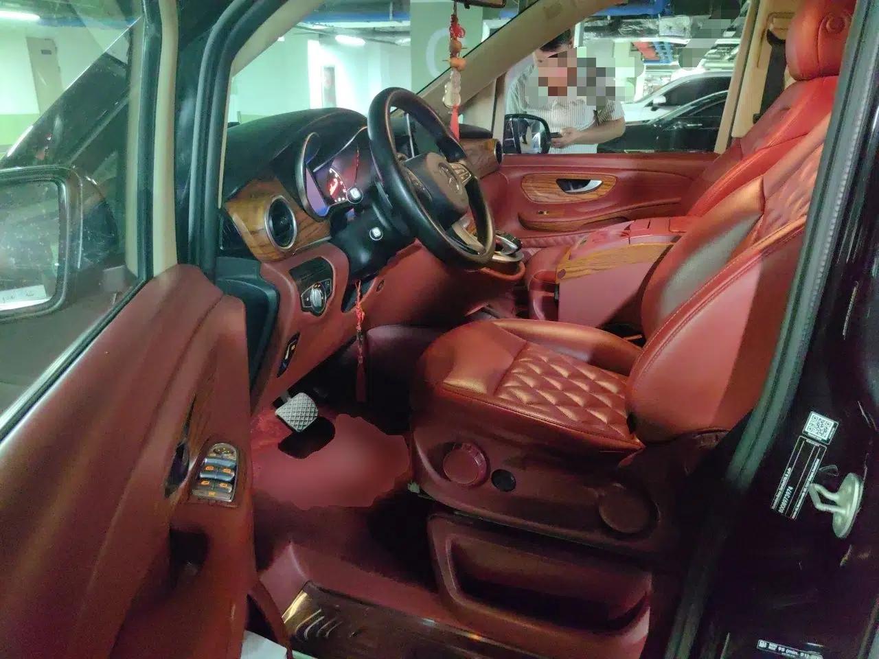 Mercedes-Benz V-Class Mercedes-Benz V250, registered in 2019, 2.0-liter automatic, 7-seater, imported (factory-modified). — миниатюра 16