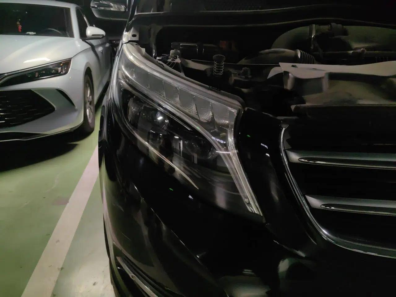 Mercedes-Benz V-Class Mercedes-Benz V250, registered in 2019, 2.0-liter automatic, 7-seater, imported (factory-modified). — миниатюра 7