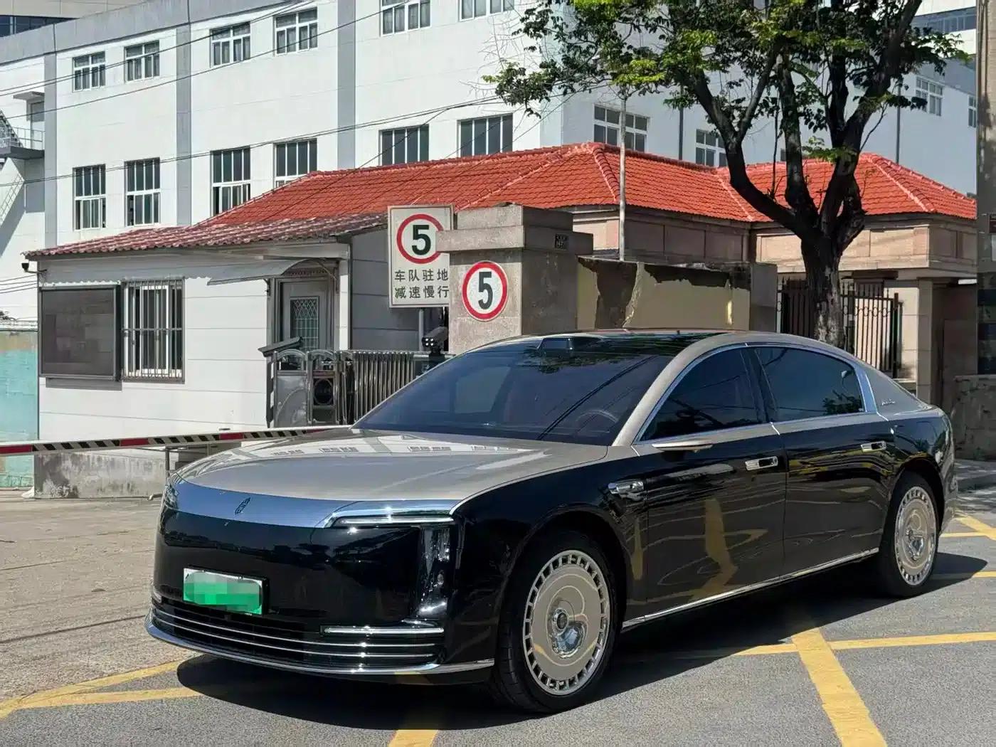 2025 S800 Pure Electric Star Executive Edition (4-seater, 192-line LiDAR) — миниатюра 1