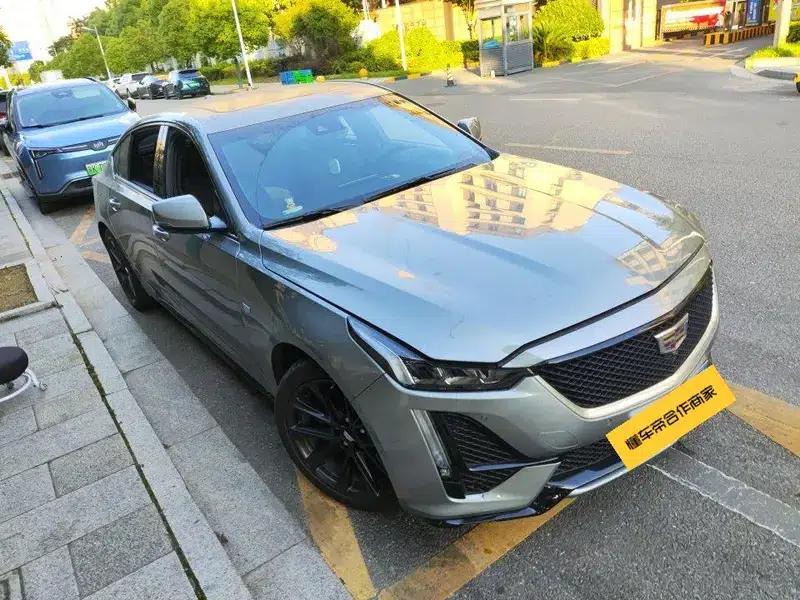 2023 Cadillac CT5 28T Platinum Edition — миниатюра 2
