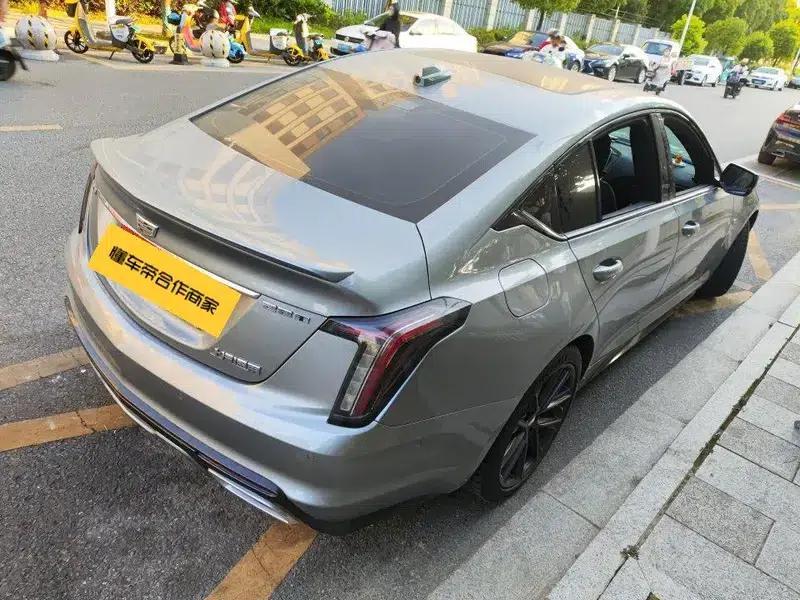 2023 Cadillac CT5 28T Platinum Edition — миниатюра 4
