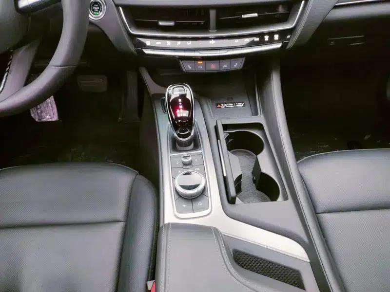 2024 Cadillac CT5 28T Luxury Pro — миниатюра 16