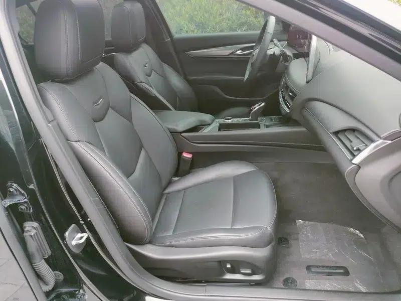 2024 Cadillac CT5 28T Luxury Pro — миниатюра 21