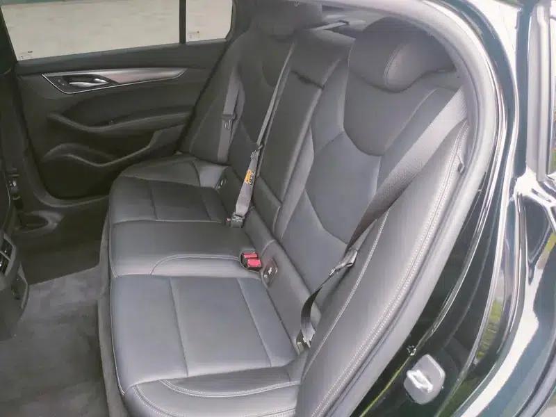 2024 Cadillac CT5 28T Luxury Pro — миниатюра 23