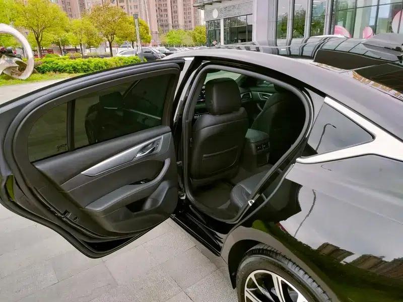 2024 Cadillac CT5 28T Luxury Pro — миниатюра 9