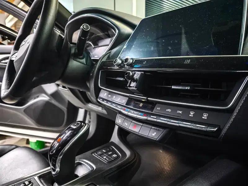 2021 Cadillac CT5 28T Luxury — миниатюра 17
