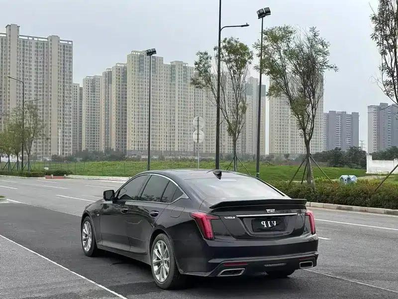 2022 Cadillac CT5 28T Luxury — миниатюра 4