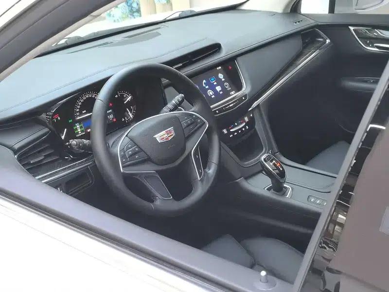 Cadillac XT5 2016 28T AWD Technical Edition — миниатюра 17