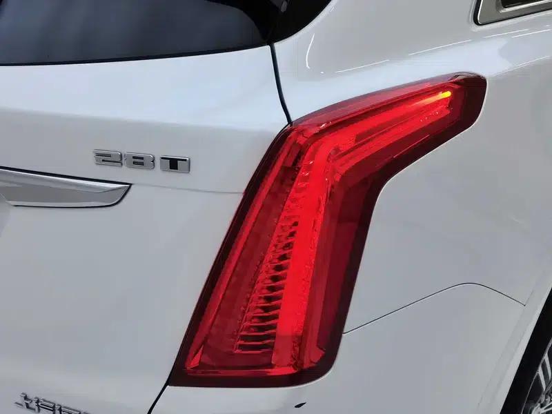 Cadillac XT5 2016 28T AWD Technical Edition — миниатюра 8
