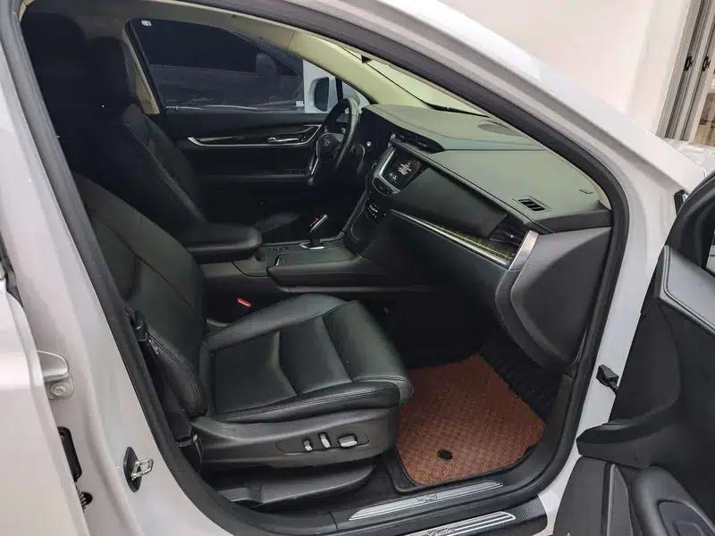 Cadillac XT5 2018 28T AWD Luxury — миниатюра 12