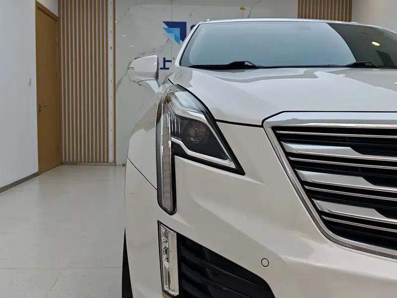 Cadillac XT5 2018 28T AWD Luxury — миниатюра 8