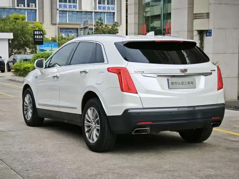 2016 Cadillac XT5 25T Luxury — миниатюра 4