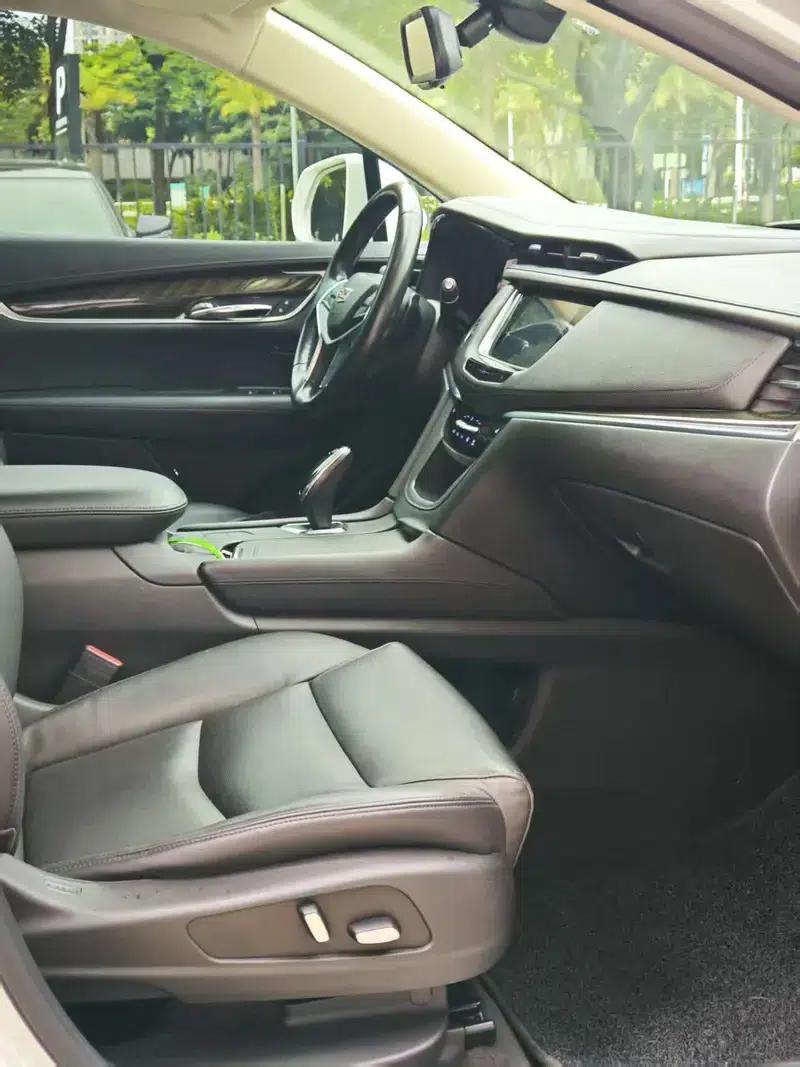 2016 Cadillac XT5 25T Luxury — миниатюра 6