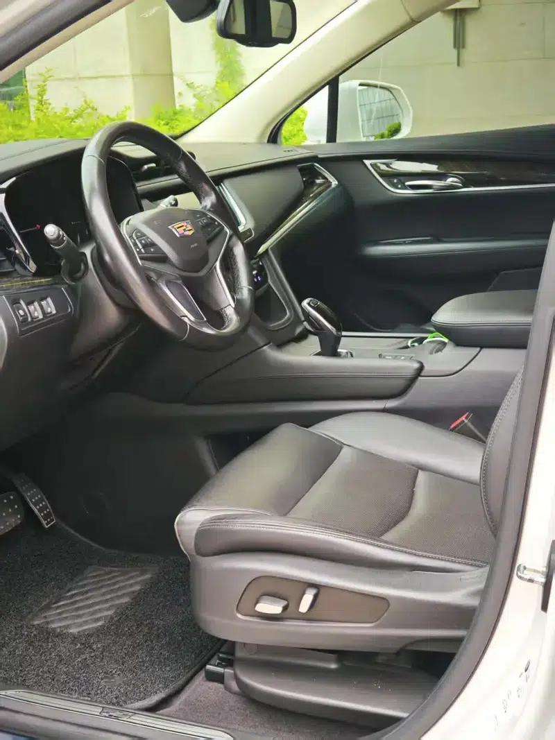 2016 Cadillac XT5 25T Luxury — миниатюра 9