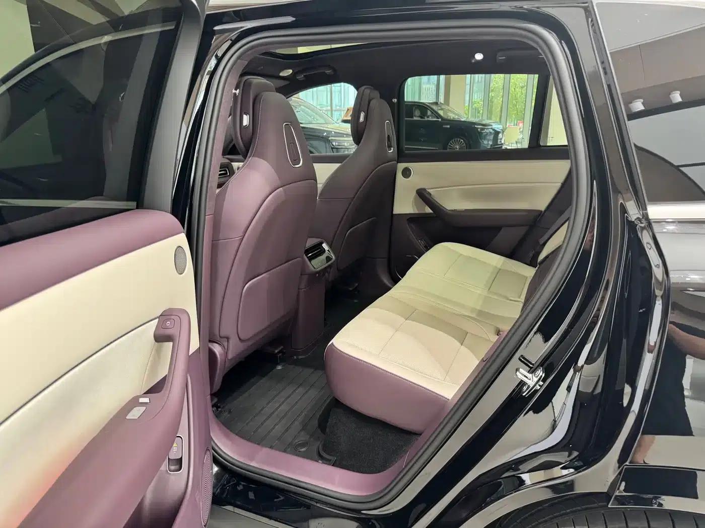 Wenjie M6 2026 Extended Range Ultra 4WD — миниатюра 13