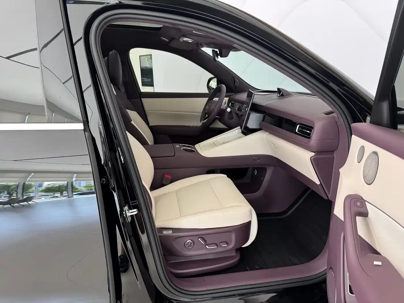 Wenjie M6 2026 Extended Range Ultra 4WD — миниатюра 8