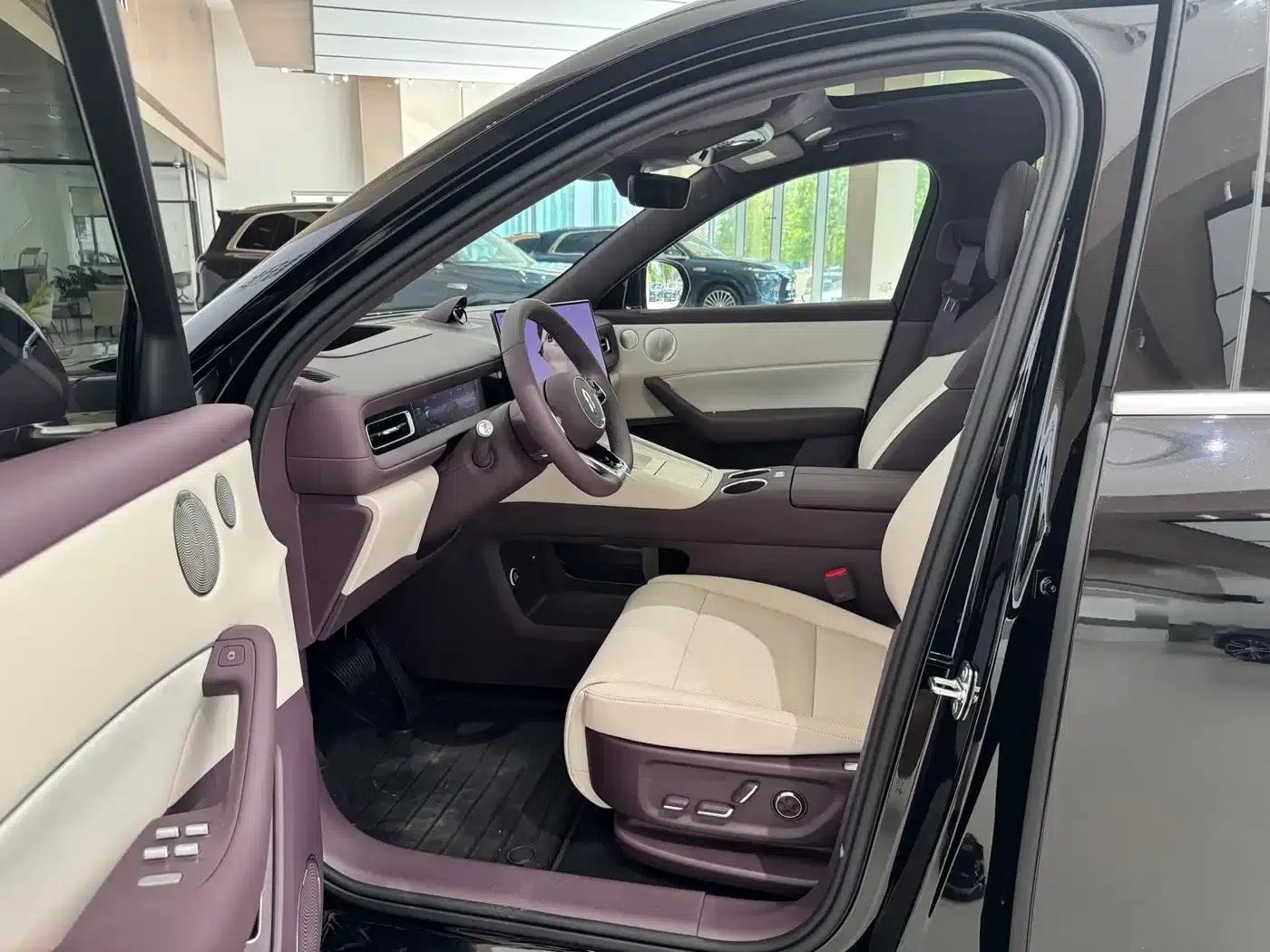Wenjie M6 2026 Extended Range Ultra 4WD — миниатюра 9