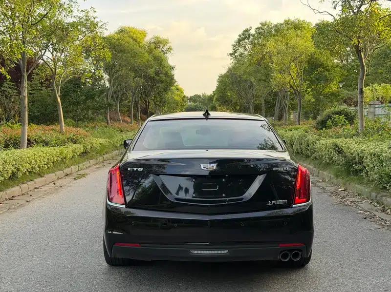 2017 Cadillac CT6 28T Fashion Edition — миниатюра 5