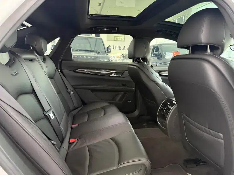 2019 Cadillac CT6 28T Luxury — миниатюра 16