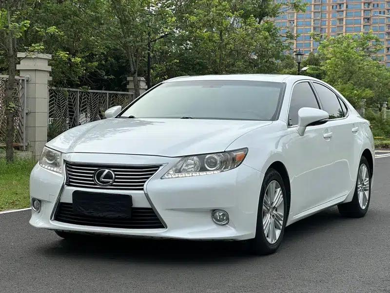 Lexus ES 2014 250 Elite Edition — миниатюра 1