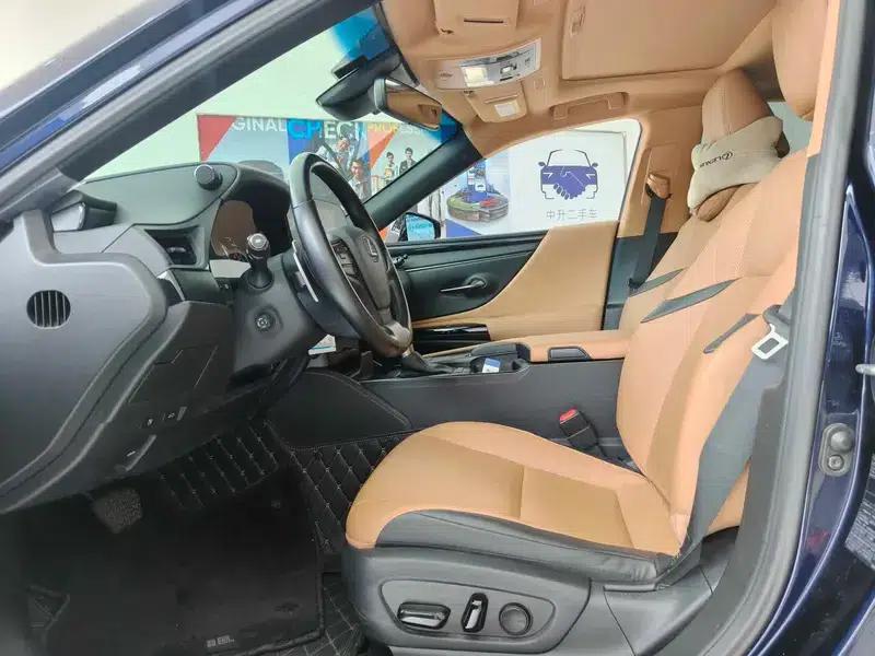 Lexus ES 2021 300h Premium Edition — миниатюра 15