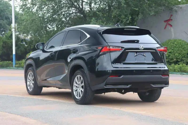 Lexus NX 2016 200 AWD Sport Edition — миниатюра 4