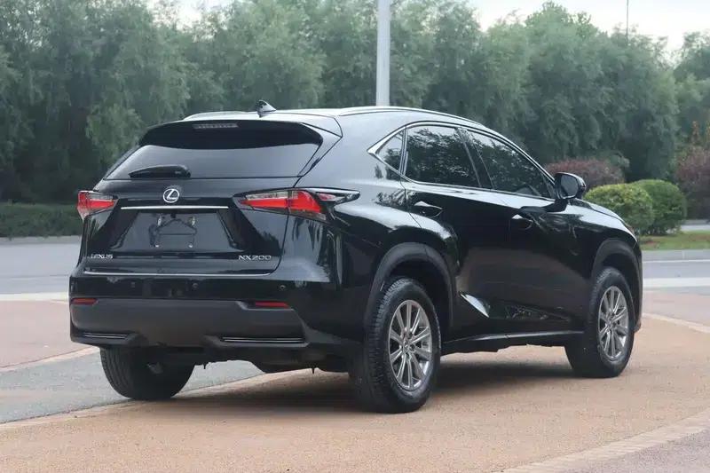 Lexus NX 2016 200 AWD Sport Edition — миниатюра 6