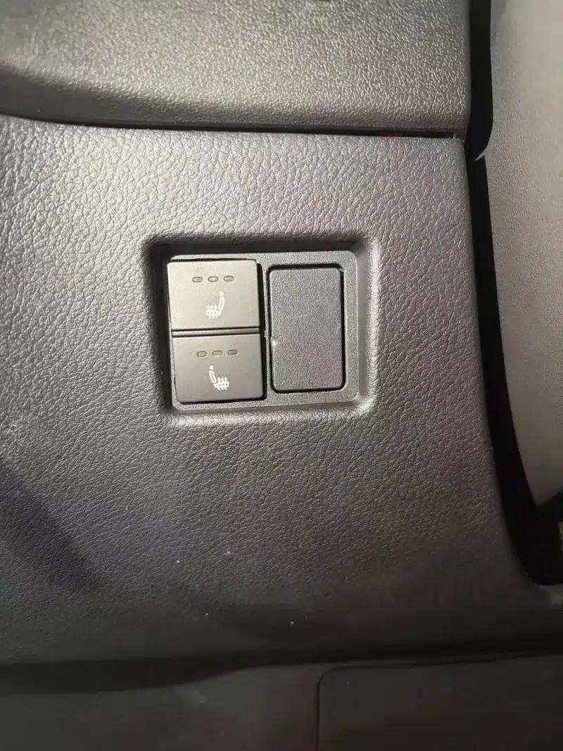 Lexus NX 2020 200 FWD Sport Edition (China V Emission Standard) — миниатюра 8