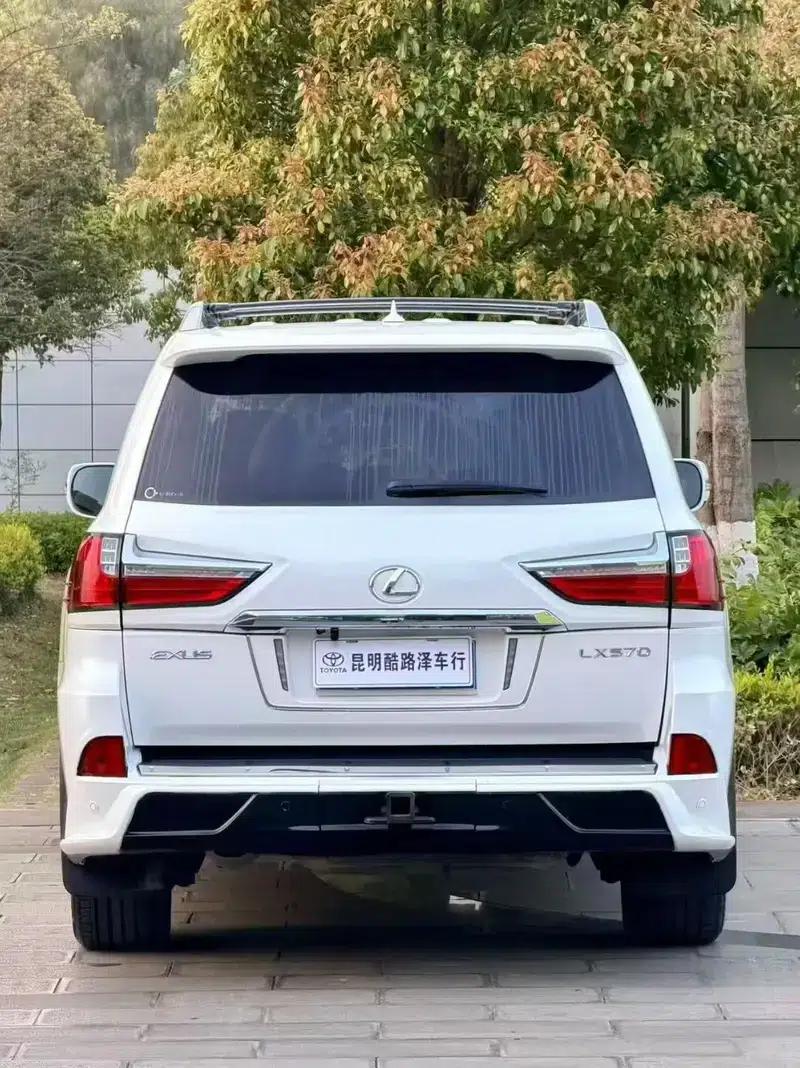Lexus LX 2009 5.7L Automatic 4WD 8-Seater Parallel Import — миниатюра 5