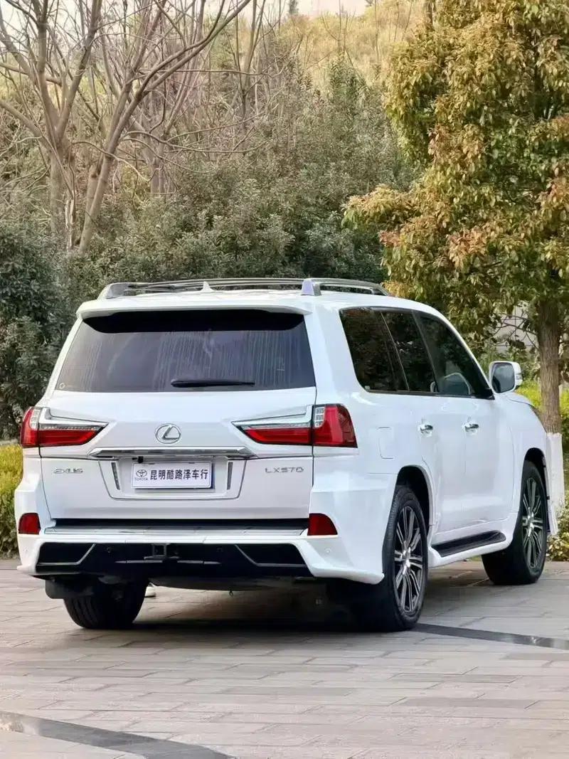 Lexus LX 2009 5.7L Automatic 4WD 8-Seater Parallel Import — миниатюра 6