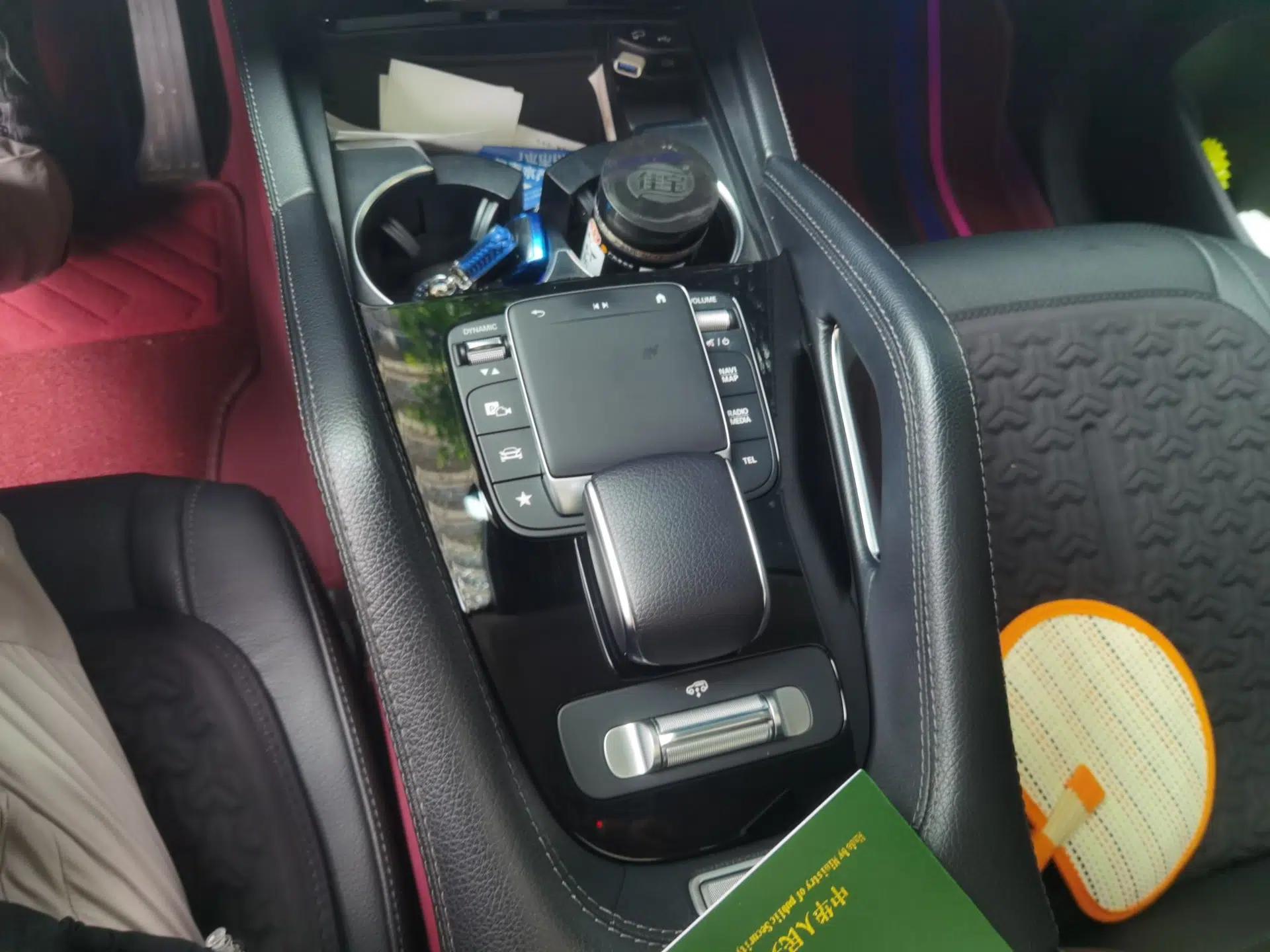Mercedes-Benz GLE Coupe 2020 GLE 450 4MATIC Coupe SUV Fashion Model — миниатюра 14