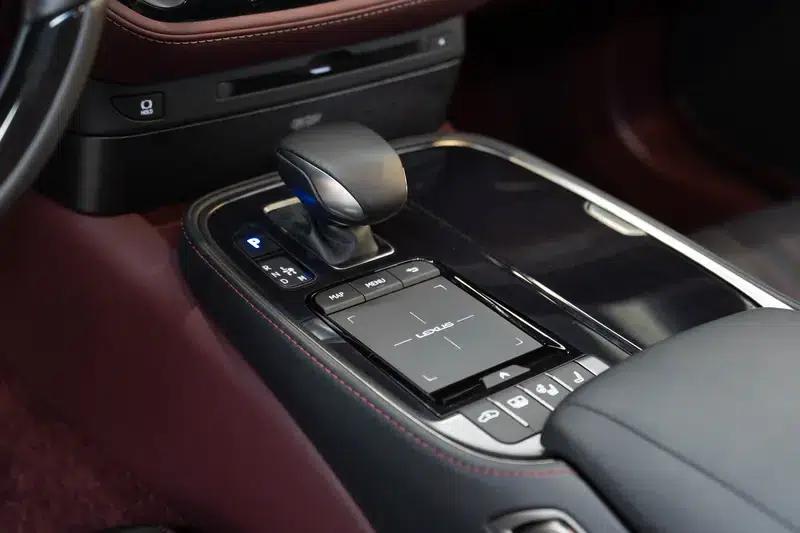 Lexus LS 500h Executive Edition 2021 — миниатюра 19