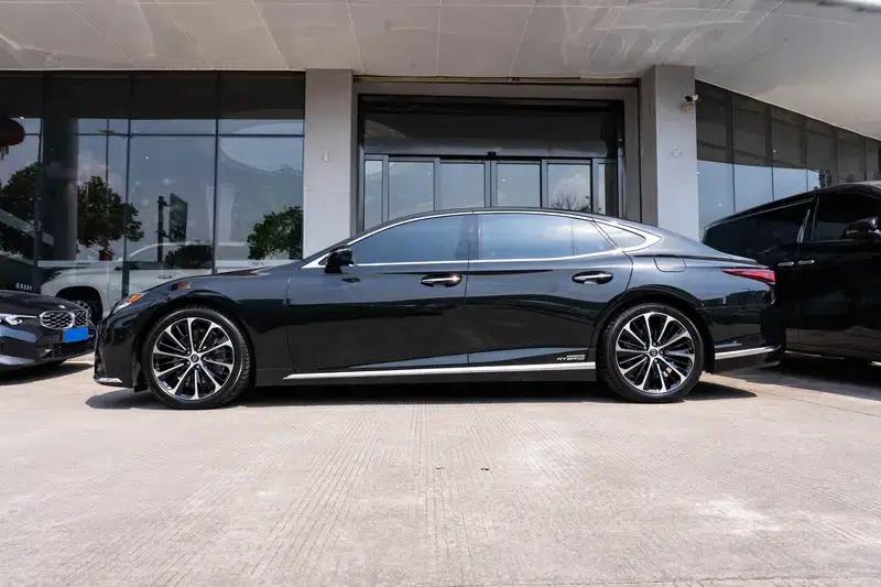 Lexus LS 500h Executive Edition 2021 — миниатюра 3